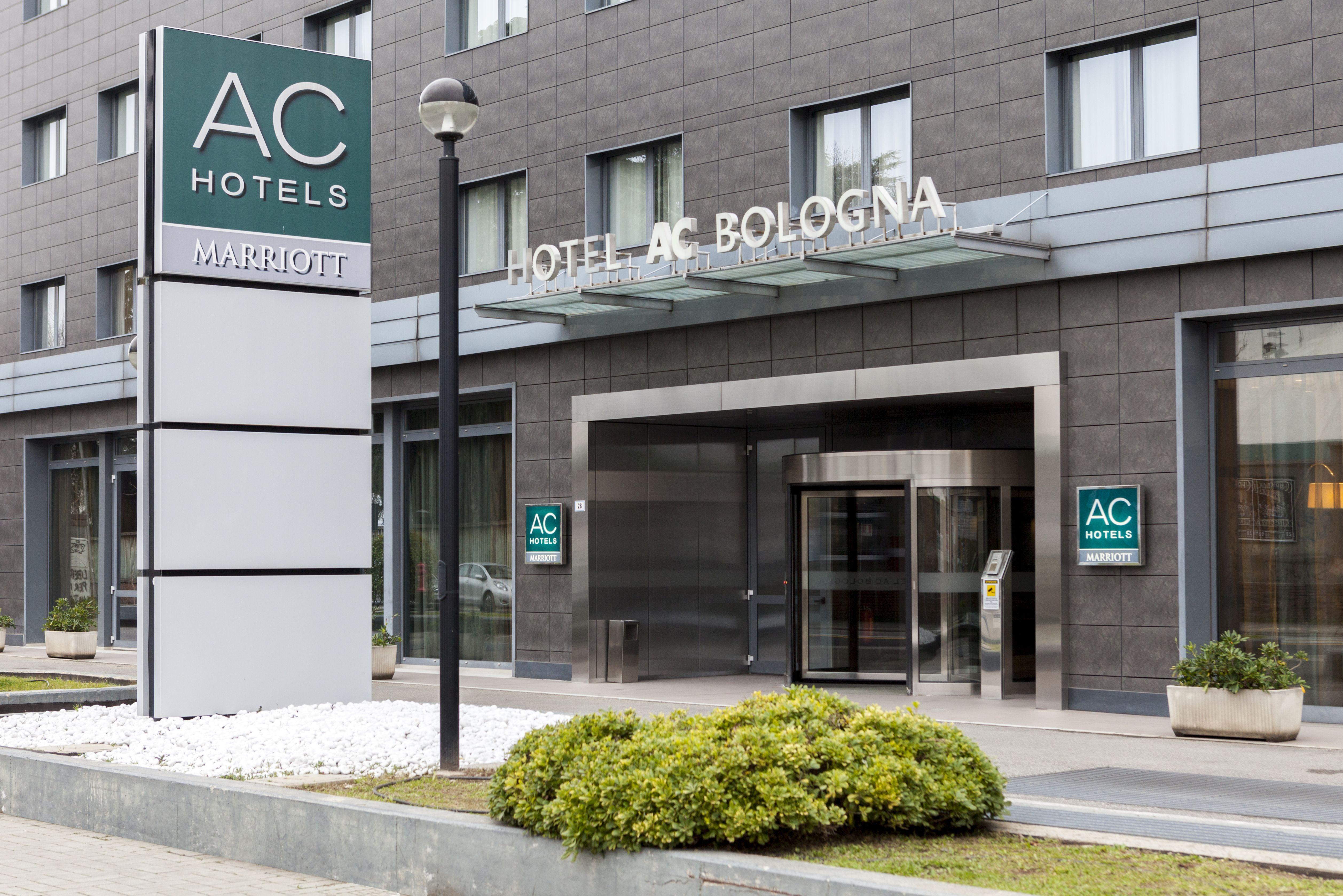 Ac Hotel Bologna By Marriott Экстерьер фото